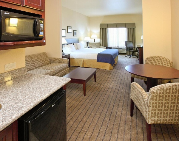 Holiday Inn Express Hotel & Suites Marshall, an IHG Hotel image 10