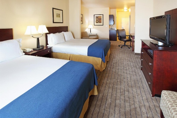 Holiday Inn Express Hotel & Suites Marshall, an IHG Hotel image 16